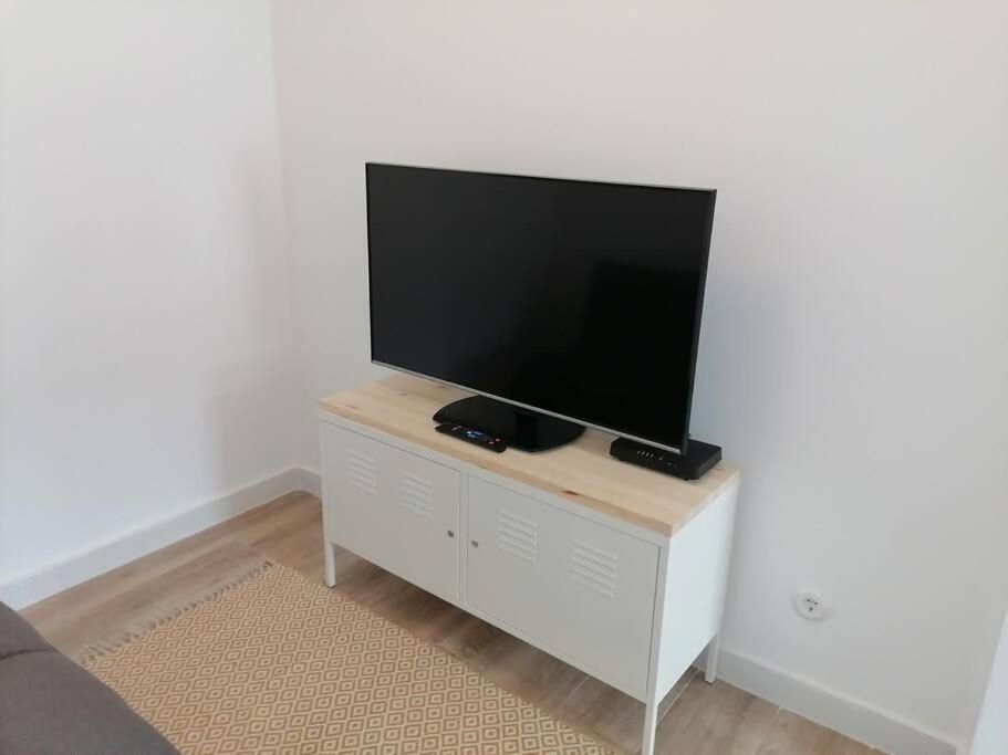 Apartamento Completamente Equipado Centro Ferrol Bagian luar foto